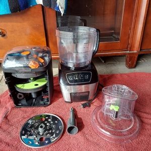 Black and Decker Performance Food Processor Like Brand New Has all parts